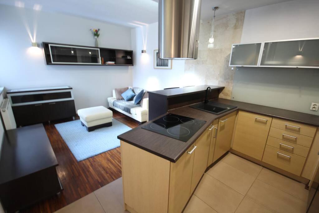 Parkowy Apartament Apartment Вроцлав Екстериор снимка