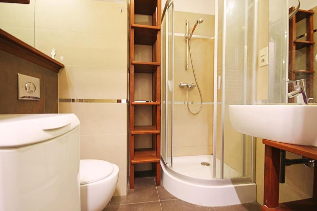 Parkowy Apartament Apartment Вроцлав Екстериор снимка